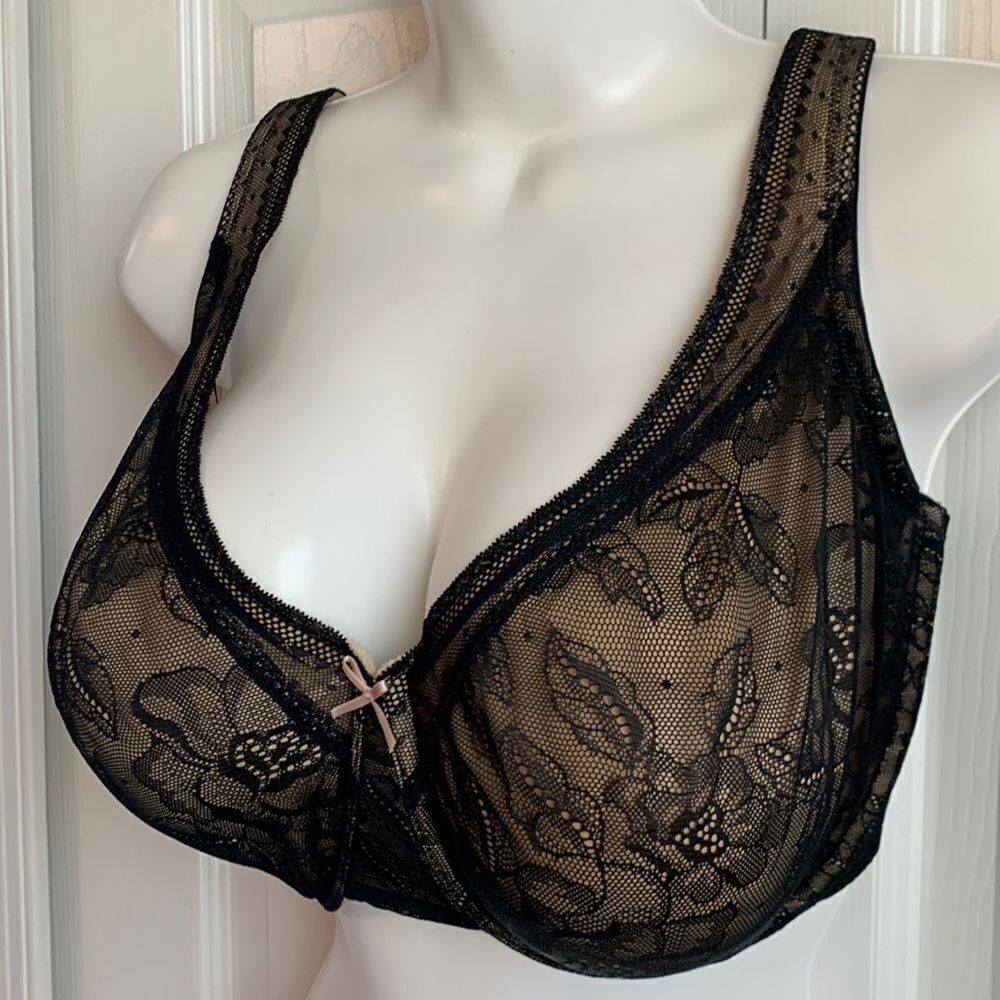 Lane Bryant Cacique Modern Lace Covered Unlined Full Coverage Bra Black